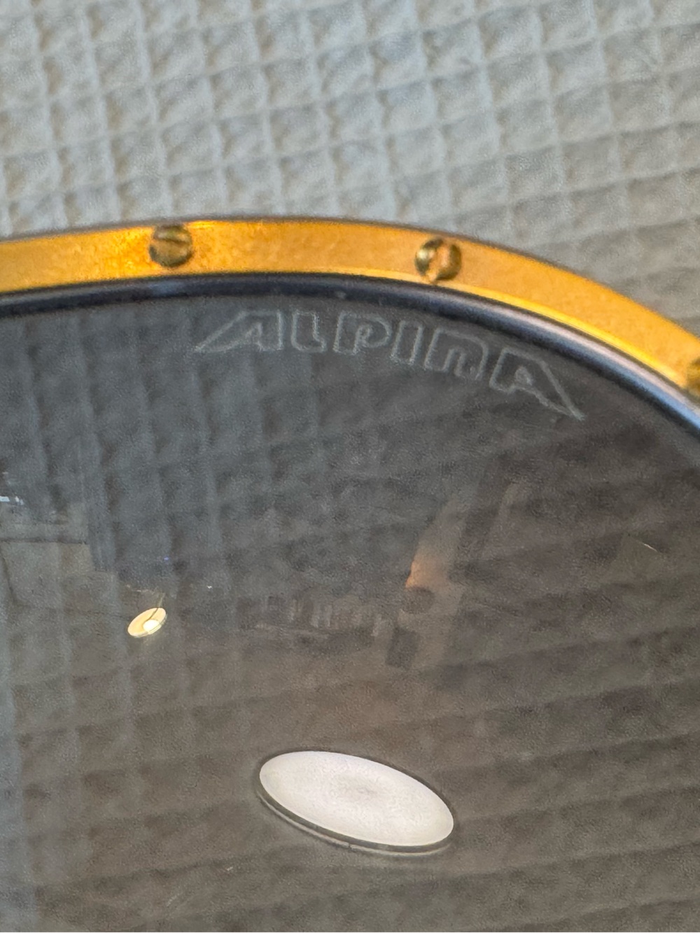 Vintage Alpina men’s Gold Rivet Aviator Sunglasses with Gradient Gray Lenses - Picture 9 of 10